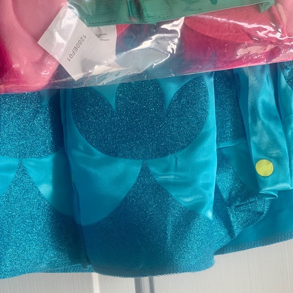 Trolls Poppy Rainbow Child Deluxe Costume Dress - Picture 7 of 10